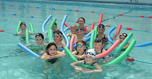 Министърът на физическото възпитание и спорта утвърди актуализираната програма „Научи се да плуваш”